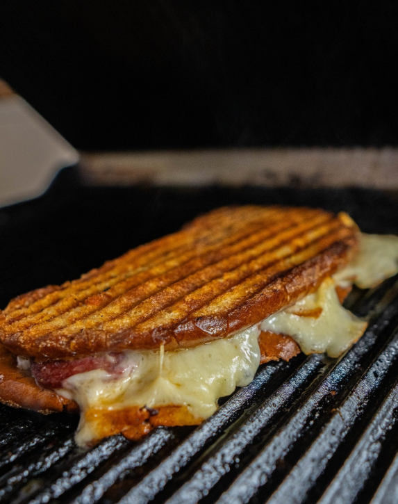 Peynirli Tost